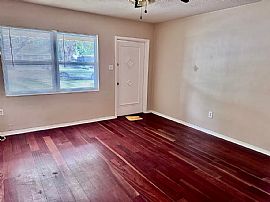 6450 79th Ave N, Pinellas Park, Fl 33781 in Pinellas Park, FL (Photo 4 of 9)