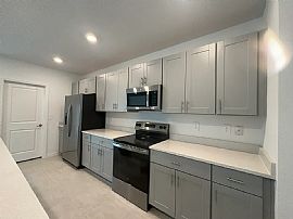 3046 Cadence Sound Ln, Kissimmee, Fl 34744 in Kissimmee, FL (Photo 2 of 5)