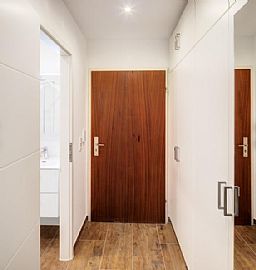 One Bedroom Apartment Available 13th St Nw, Washingtondc 20005  in Washington, DC (Photo 4 of 5)