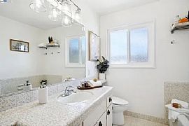 Updated Ranch  3 Bedrooms 2 Bath in Fantastic Location in Castro Valley, CA (Photo 7 of 7)