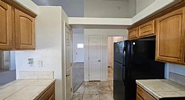 3bedroom in California City, CA (Photo 3 of 6)