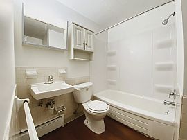 Holland Gardens Apartments in Brook Park, OH (Photo 6 of 7)