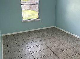 7194 Eagles Perch Dr in Jacksonville, FL (Photo 6 of 8)