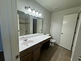 Great Home Conveniently Located N in El Paso, TX (Photo 7 of 10)