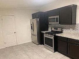 Welcome to Your New Home at 2835 Sutton Road, Lakeland, Fl 3381 in Lakeland, FL (Photo 5 of 8)