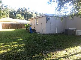 Charming Renovated Home For Rent Walk to Shops and Dining! in Lakeland, FL (Photo 10 of 10)