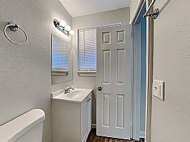 Newly Renovated 3/2 Corner Lot Home in Oak Hill. in Jacksonville, FL (Photo 11 of 12)