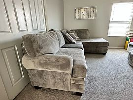 Spacious 3-Bedroom Home For Rent in The Suburbs of Indianapolis in Indianapolis, IN (Photo 6 of 10)