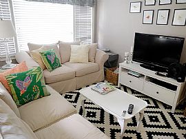 Charming 3-Bedroom Bungalow in Briarcliff Height in Atlanta, GA (Photo 7 of 10)