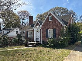 Freshly Painted Family Friendly Home For Rent. in Atlanta, GA