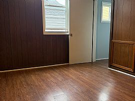 General: Newly Renovated Two-Store House Available in Pittsburgh, PA (Photo 7 of 8)