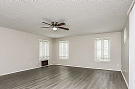Experience Comfortable Living in This Spacious 3-Bedroom,1.5-B in Florissant, MO (Photo 3 of 11)