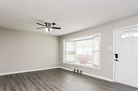 Experience Comfortable Living in This Spacious 3-Bedroom,1.5-B in Florissant, MO (Photo 5 of 11)