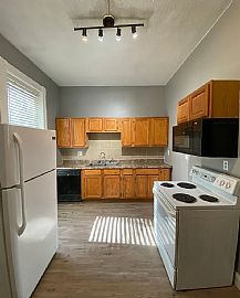 This Two-Story Single-Family Home Will Fit All of Your Needs! in Saint Louis, MO (Photo 6 of 10)