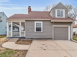 Welcome to This Inviting 4-Bedroom,2bathroom Single-Family Home in Kansas City, MO