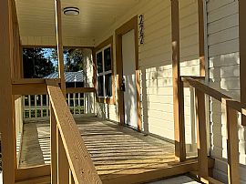 Immediate Availability. Quiet and Quaint 3-Bedroom 1 Bath, Newl in Gainesville, FL (Photo 2 of 9)