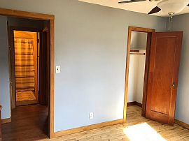 Cute 2 Bedroom 1 1/2 Bath Ranch House in Erb Park Neighborhood. in Appleton, WI (Photo 5 of 10)