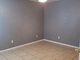 Freshly Painted 3/2 Duplex in Lacy Lakeview! in Waco, TX (Photo 6 of 8)