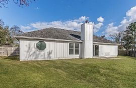 8236 Hot Springs Dr N in Jacksonville, FL (Photo 1 of 8)