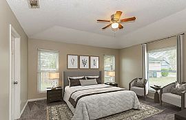 8236 Hot Springs Dr N in Jacksonville, FL (Photo 5 of 8)