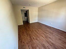  2 Bedroom 2 Bath Condo, Kitchen,Granite Countertop Available  in Huntington Beach, CA (Photo 6 of 10)