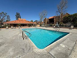  2 Bedroom 2 Bath Condo, Kitchen,Granite Countertop Available  in Huntington Beach, CA (Photo 8 of 10)