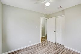 9317 Cathedral Dr in Vibrant Houston, Tx in Houston, TX (Photo 5 of 8)