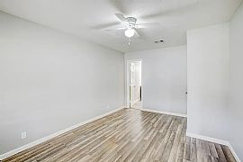 9317 Cathedral Dr in Vibrant Houston, Tx in Houston, TX (Photo 6 of 8)