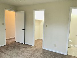 Welcome Home to This Beautiful 3-Bedroom, 1.5-Bath Ranch Nestle in Indianapolis, IN (Photo 9 of 9)