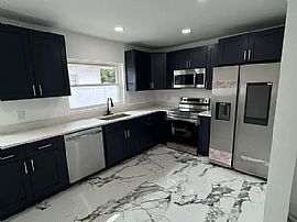 Amazing 3bedroom Perfect For a Family Home. in Tampa, FL (Photo 2 of 10)