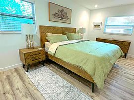 A Beautiful 2bedroom and 2bathrom Home. in Tampa, FL (Photo 4 of 12)