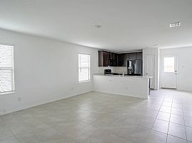 This Beautiful, Newer Home in The Sought-After Neighborhood Dfw in Fort Worth, TX (Photo 2 of 12)