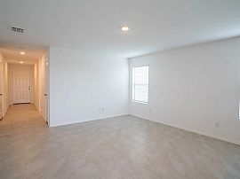 This Beautiful, Newer Home in The Sought-After Neighborhood Dfw in Fort Worth, TX (Photo 4 of 12)