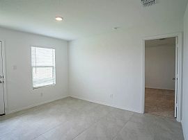 This Beautiful, Newer Home in The Sought-After Neighborhood Dfw in Fort Worth, TX (Photo 5 of 12)