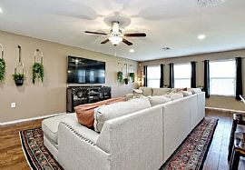 Spacious and Updated 4-Bedroom Home in Prime Location in Austin, TX (Photo 3 of 12)