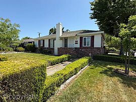  Charming 3 Bedroom Home with Sweet Interior! in Sacramento, CA