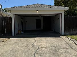  Charming 3 Bedroom Home with Sweet Interior! in Sacramento, CA (Photo 9 of 10)