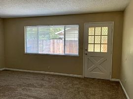 This Is a Charming 2 Bedroom! in Sacramento, CA (Photo 4 of 10)