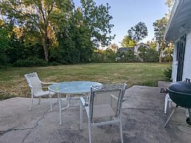 Cozy 2 Bedroom Home For You! in Sacramento, CA (Photo 9 of 10)