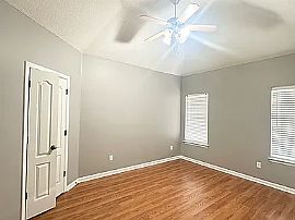 A Very Sweet and Unique 3bed in Cordova, TN (Photo 3 of 5)