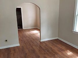 Fully Renovated 2 Bedroom and 1 Bathroom House.  in Jacksonville, FL (Photo 2 of 6)