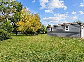 Come Check Out This Freshly Renovated Single Family Home in Appleton, WI (Photo 10 of 10)