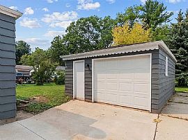 Come Check Out This Freshly Renovated Single Family Home in Appleton, WI (Photo 7 of 10)
