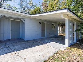 Newly Renovated Block Home with Fresh Paint Inside and Out, Flo in Jacksonville, FL (Photo 2 of 10)