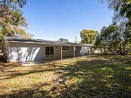 Newly Renovated Block Home with Fresh Paint Inside and Out, Flo in Jacksonville, FL (Photo 9 of 10)