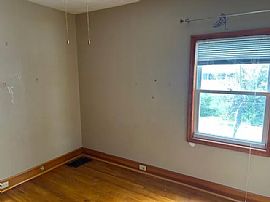 3 Beds 2 Baths  in Maysville, KY (Photo 10 of 10)