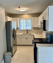 A Modern 3bed Luxury Condominium in a Great Community in Southfield, MI (Photo 2 of 10)