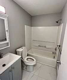 A Modern 3bed Luxury Condominium in a Great Community in Southfield, MI (Photo 6 of 10)