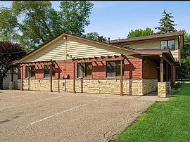 Three Bedroom Twin Home For Rent  in Robbinsdale, MN