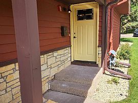 Three Bedroom Twin Home For Rent  in Robbinsdale, MN (Photo 2 of 10)